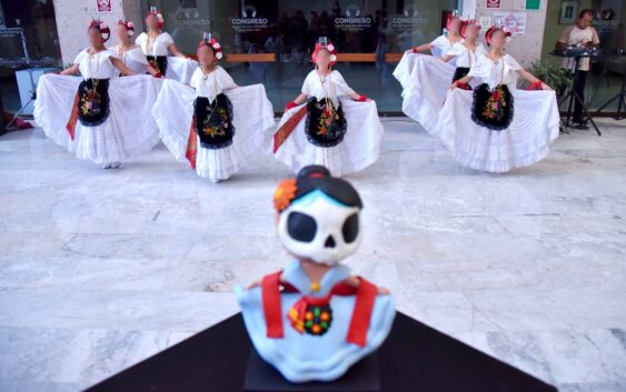 Inauguran en el Congreso la exposición Ecos de la Infancia