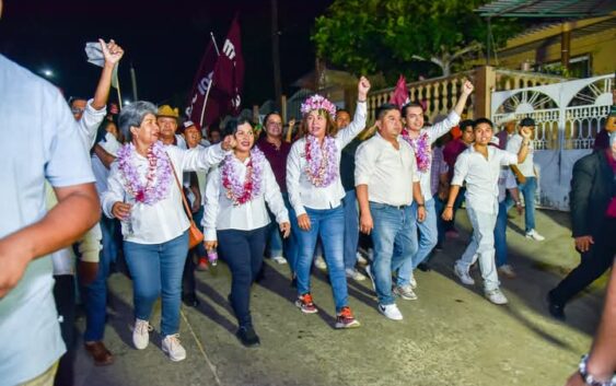 Maria de la Cruz Alemán Jiménez esta respaldada por el pueblo de Oluta