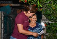 Con propuestas firmes en educación, Maricruz Alemán visita los barrios de Oluta