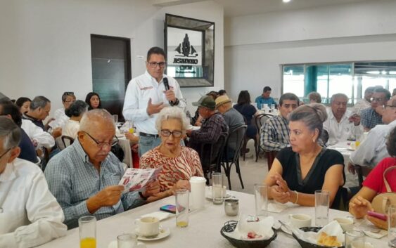 Maestros y Ayuntamiento de Xalapa, juntos, sacaremos a la infancia del olvido gubernamental: Silvio Lagos
