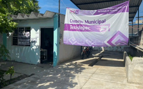 Firman acuerdos candidatos de Texistepec sobre actividades proselitistas