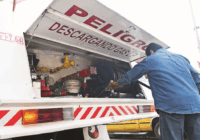 Accidente de pipa de combustible contra tren provoca incendio en Veracruz; reportan 2 muertos y 3 heridos