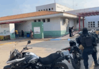 Intento de despojo en ex unidad minera de Texistepec deja 124 retenidos y un hombre herido de bala.