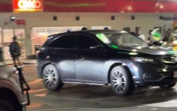 RAFAGUEAN CAMIONETA EN LA AUTOPISTA MEXICO – TUXPAN EN EL MUNICIPIO DE TIHUATLAN