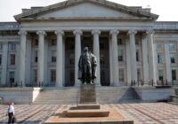 EU sanciona a tres bancos mexicanos señalados por lavar dinero y facilitar el tráfico de fentanilo