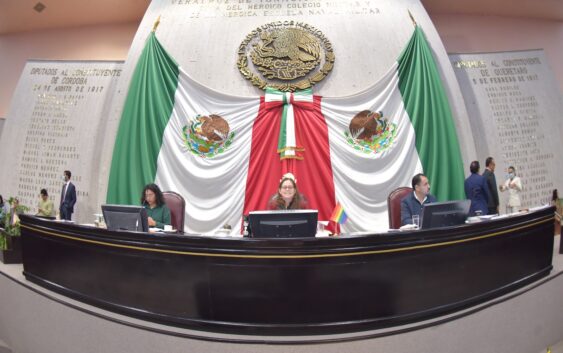 Recibe Congreso de Veracruz de la Gobernadora iniciativas en materia de transparencia