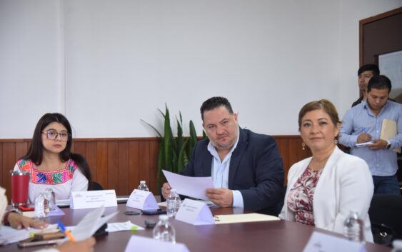 Dialoga Comisión de Gobernación con autoridades de Álamo Temapache