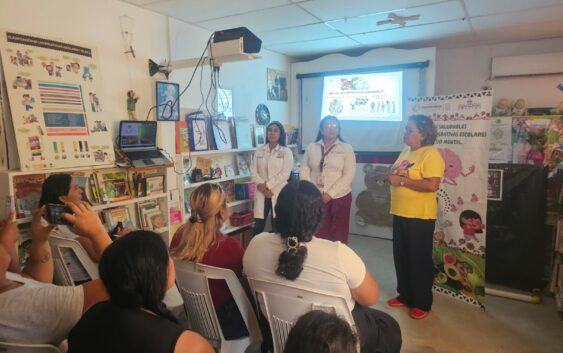 Imparten pláticas de nutrición y salud mental en jardín de niños de Coatzacoalcos