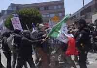 Manifestantes en Los Ángeles “no representan al pueblo de México”: embajador Ron Johnson