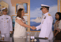 Gobernadora Rocío Nahle rinde homenaje por el Día de la Marina