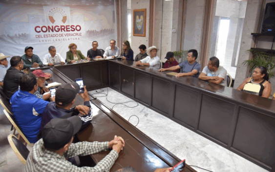 Dará diputada Miriam García atención a solicitudes de ciudadanos de Coyutla