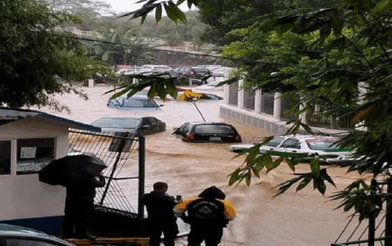 Varias zonas de Xalapa y la región se han visto afectadas por las lluvias de este viernes