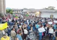 Ciudadanos se plantan en el OPLE deTecolutla para exigir recuento total devotos