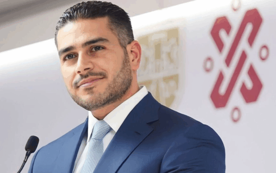 El escándalo de la mini refinería podría alcanzar al innombrable y al ex gobernador Cuitláhuac García.