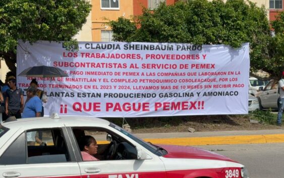 Trabajadores de Refinería Lázaro Cárdenas y Complejo Petroquímico exigen pago a Claudia Sheinbaum