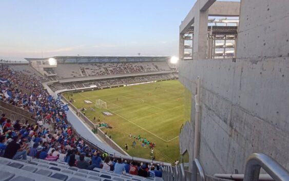 Se revisará el diseño del estadio “Pirata” Fuente tras queja de aficionados