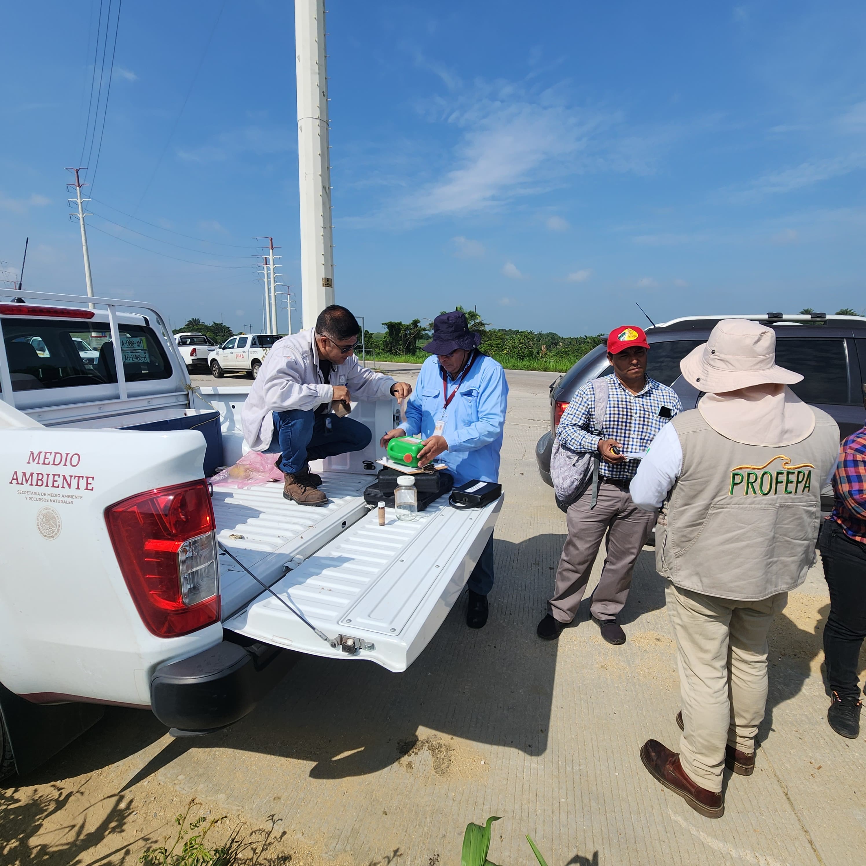 Inician levantamiento de muestras en cuerpos de agua de Mundo Nuevo