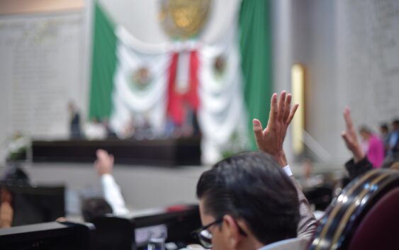 Avala Congreso local renuncias al cargo de magistradas y magistrado