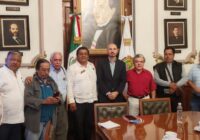 Taxistas niegan paro y acuerdan mantener tarifas en Xalapa