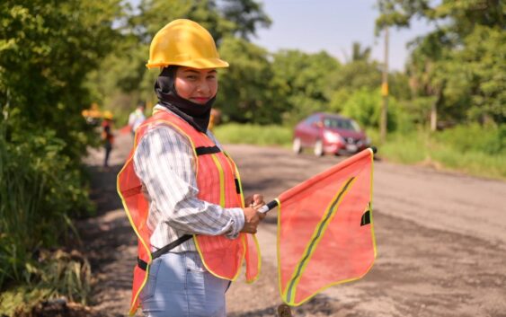 Rocío Nahle acelera rehabilitación de carreteras con inversión superior a mil 400 mdp 