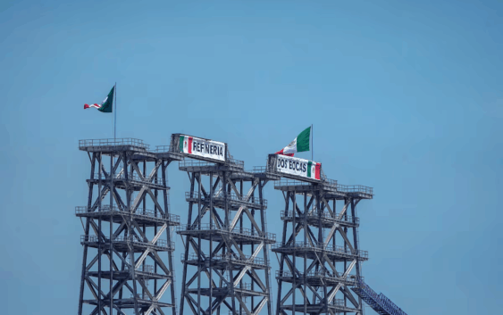 Sobrecostos y pocos litros de gasolina: la refinería Dos Bocas, entre las más caras del mundo