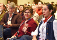 Rosa María Hernández Espejo, aplaudida en CDMX en sesión de MORENA