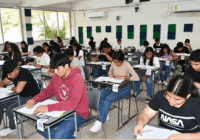 Más de 26 mil aspirantes a ingresar a la UV son rechazados en el próximo ciclo escolar Más de 26 mil aspirantes a ingresar a la UV son rechazados en el próximo ciclo escolar