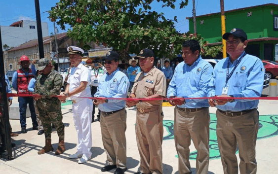 Autoridades de la Administración del Sistema Portuario Nacional ASIPONA en Coatzacoalcos Inauguran el “Iguanario” en el Paseo Ribereño