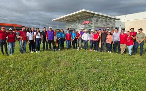 Reforestan Terminal ADO Puerto México en Coatzacoalcos