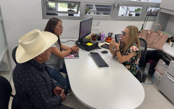 Lili Pimentel, Alcaldesa electa de Ayahualulco “toca las puertas de CONAGUA”