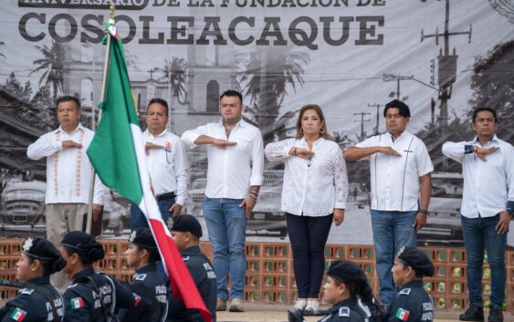 Ponciano Vázquez Parissi encabeza conmemoración del CCCXX aniversario de la fundación de Cosoleacaque.