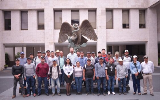 Atiende Paul Martínez Marie a habitantes de Altotonga