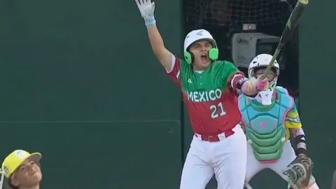 LLWS: Con dos históricos jonrones, Goyo Madrid impulsa a México con una remontada épica ante Puerto Rico