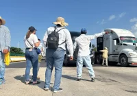 Pobladores de Tuxtilla toman caseta de Cosamaloapan; exigen destitución de la alcaldesa