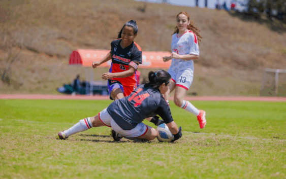 Leones confirma su debut en la Conferencia Nacional de Futbol