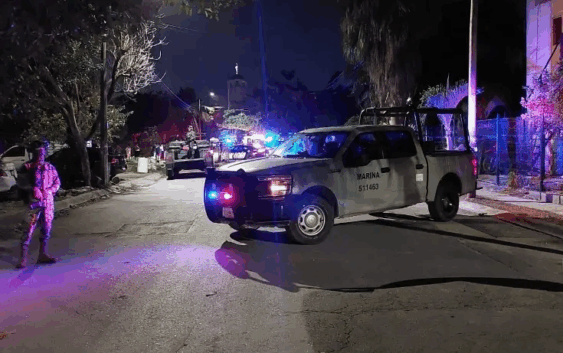 Enfrentamiento en Sayula de Alemán, mueren dos sujetos y dos policías lesionados