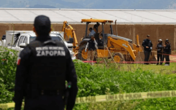 Localizan con drones fosas clandestinas