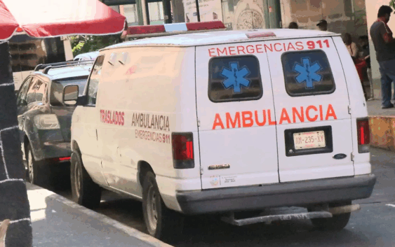 Tres maestros resultan lesionados tras accidente en la carretera Xalapa-Actopan