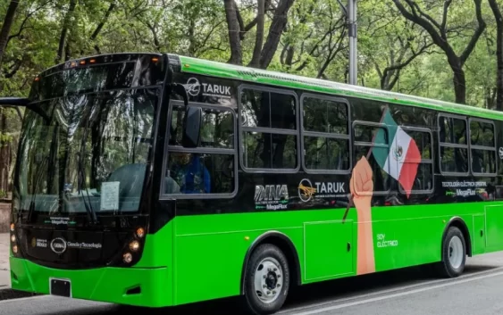 México prepara envío de hasta 20 mil autobuses eléctricos a Estados Unidos