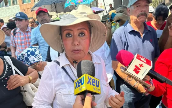 Ex trabajadores del SAS llegan a evento de Nahle; ‘Morena nos ha quedado mal’