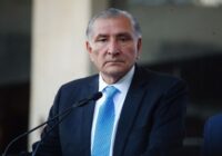 Margina la Consejería Jurídica de Presidencia al Senador Adán Augusto