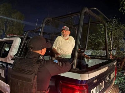 Noche de copas, noche loca y voló dinerito de pensionado con cariñosas