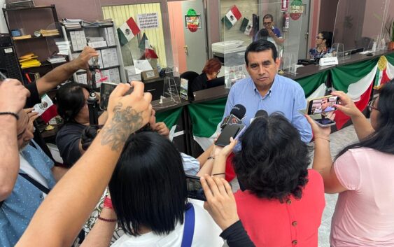 Diputado Esteban Bautista Hernández reconoce la labor de periodistas en su día