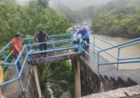 Cierran ejidatarios la presa Yuribia en Tatahuicapan por incumplimiento de Coatzacoalcos