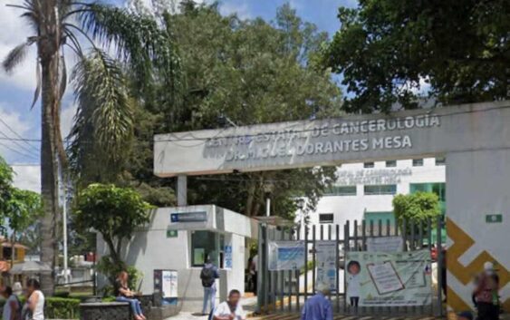 Familiares de pacientes oncológicos preocupados porqué sus enfermos no son atendidos en el CECAN en Xalapa
