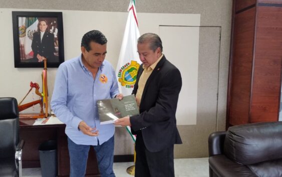 Rafael Vela solicita la intervención del Congreso del Estado,ante la crisis de legalidad en la U.V