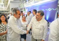 Asiste Amado Cruz Malpica a Cuarto Informe de Labores de la vicerrectora de la UV