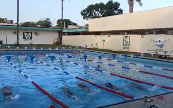 Invita IMSS Veracruz Sur a adultos mayores a ejercitarse