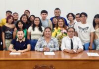 Egresados comparten visión del futuro de la comunicación en FACICO-UV