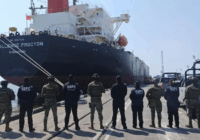 Detienen a vicealmirante tras decomiso de 10 millones de litros de huachicol en Tampico